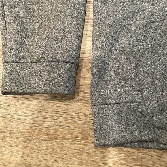 Nike Dri-Fit Hoodie - Picture 4 of 7